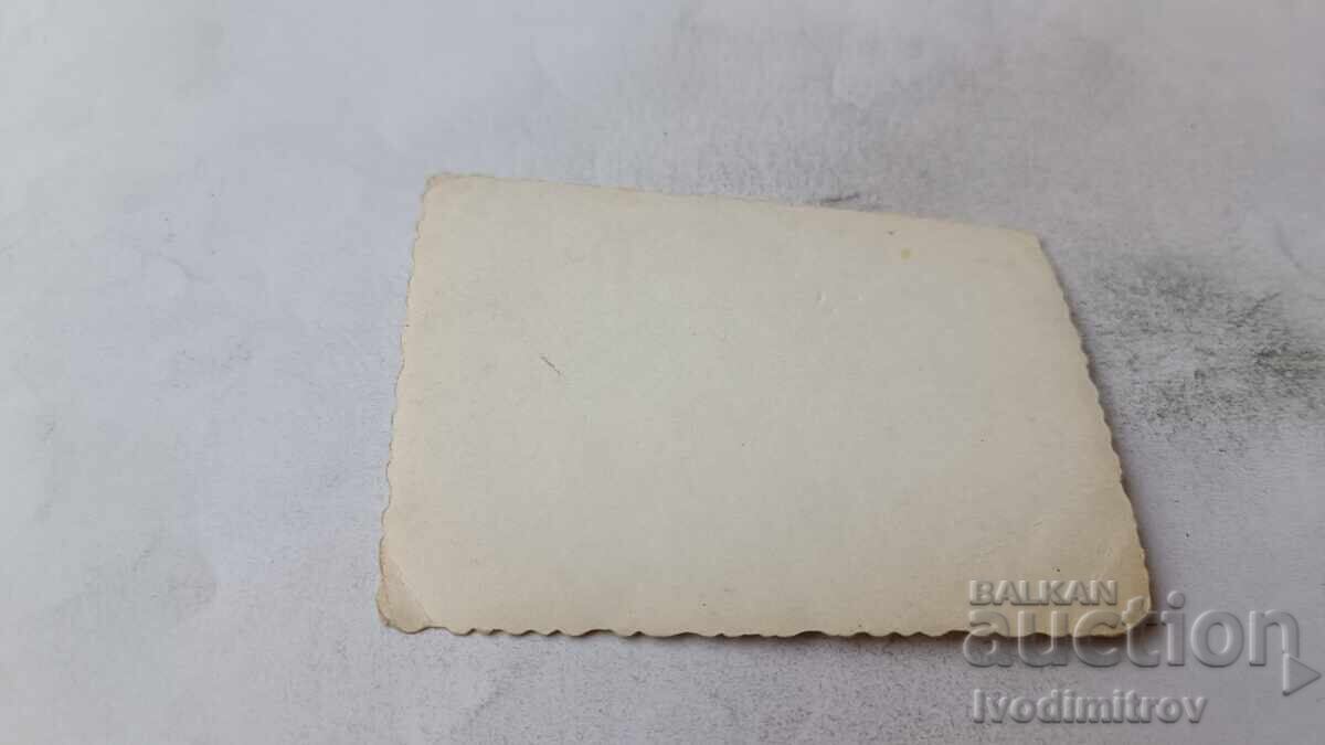 Снимка Мъж и малко момченце на плажа с цена € 0.89 | 1.74 лв.