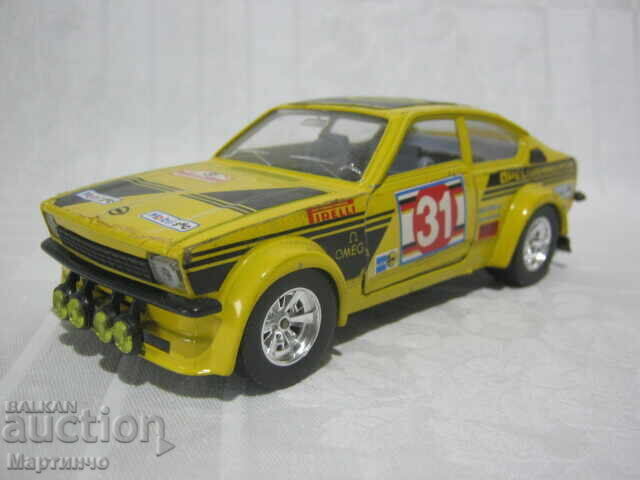 Стар модел количка Opel Kadet GT/E Rally 1/24 Burago с цена € 60.00 | 117.35 лв.