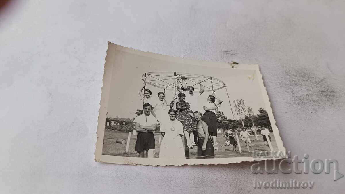 Photo Sofia Youth and maidens on a playground