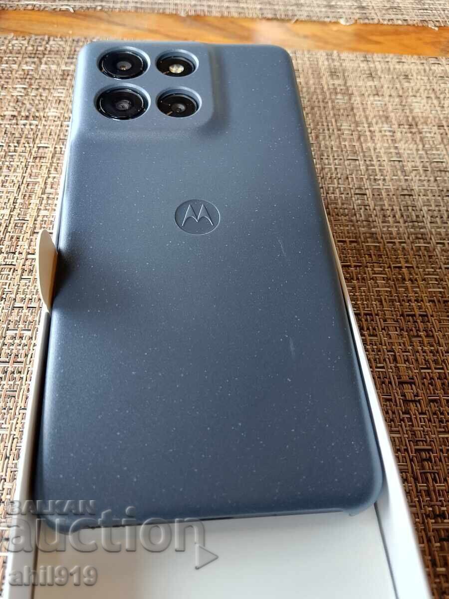 Licitație Smartphone Motorola G86