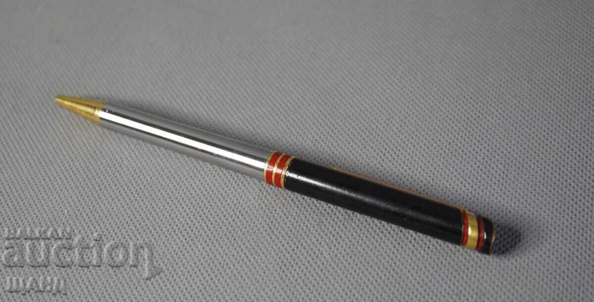 Licitație Pix publicitar vechi mașină sport FERRARI