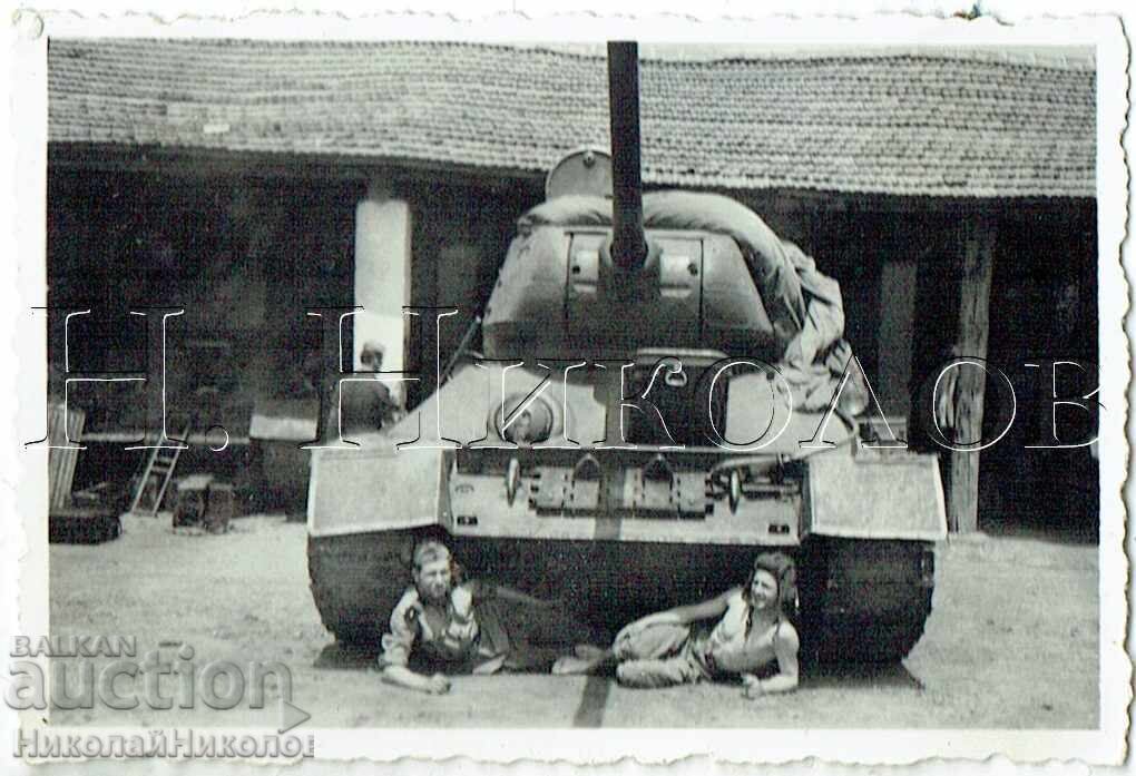 1956 FOTOGRAFIE MICĂ VECHE SOFIA TANC TANCHIȘTI ZH259