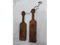 Multe forme vechi din lemn pentru prăjituri