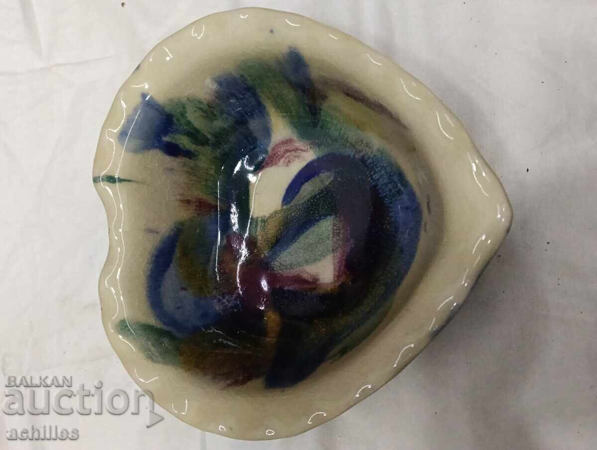 Аукцион Керамична глазирана бонбониера сърца