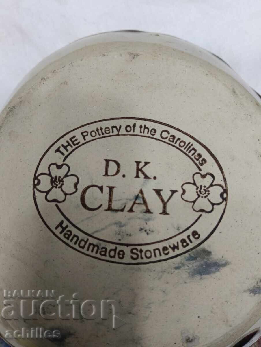 Доставка на Керамична глазирана бонбониера сърца