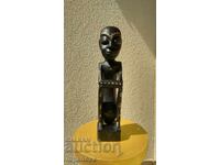 Sculptură africană, sculptată manual în lemn cu sidef