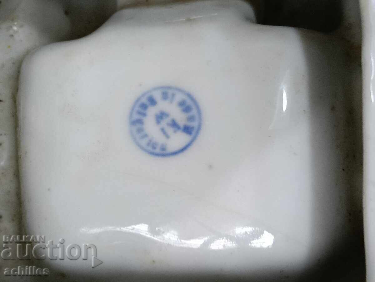 Auction Bulgarian porcelain ashtray Baba Vida Auction Bulgarian porcelain ashtray Baba Vida