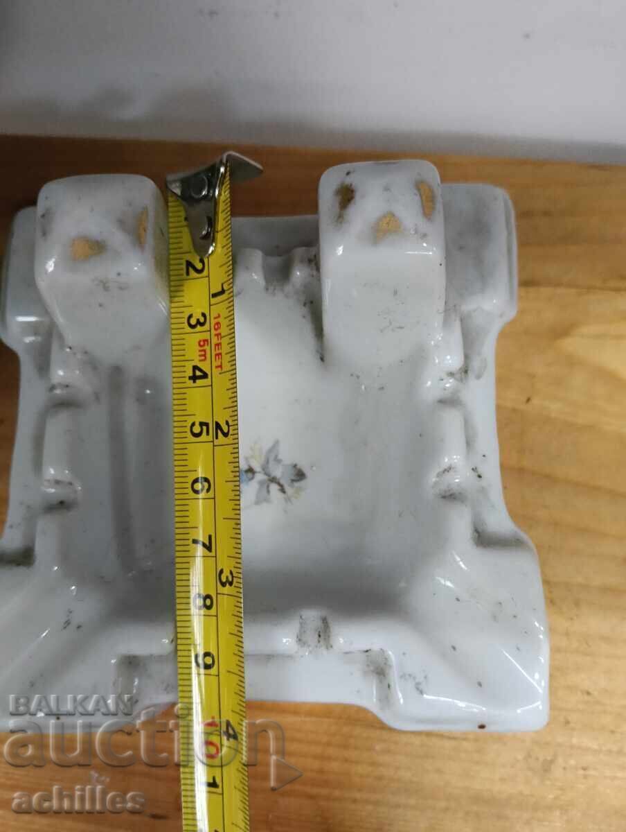 Delivery of Bulgarian porcelain ashtray Baba Vida Delivery of Bulgarian porcelain ashtray Baba Vida
