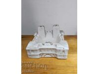 Bŭlgarska portselanova pepelnik Baba Vida