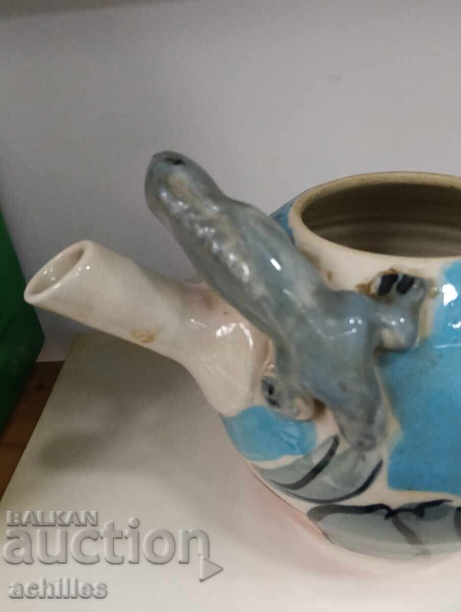 Интересен чайник с гущер с цена € 5.00 | 9.78 лв.