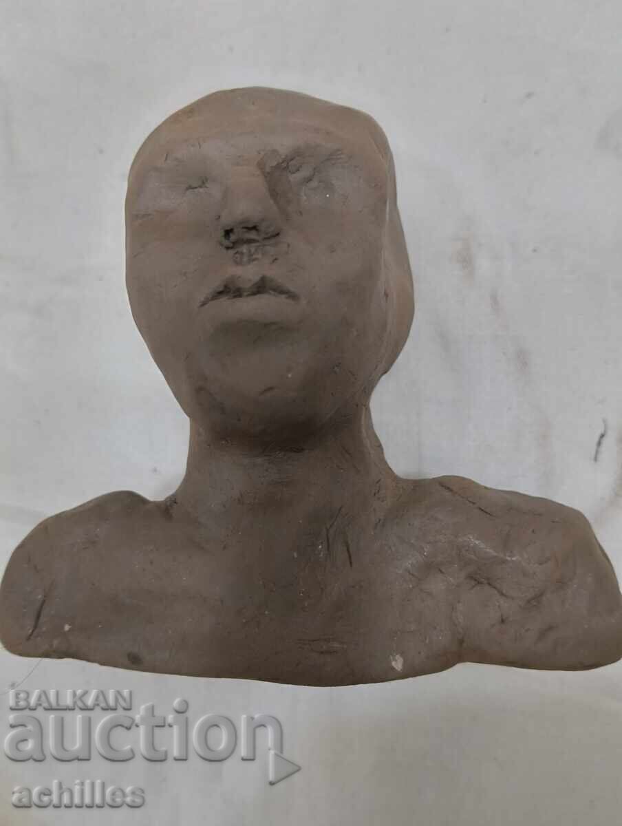 Ceramic bust with price € 5.00 | 9.78 BGN