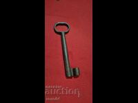 Μεγάλο παλιό σφυρήλατο κλειδί