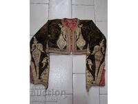 Elek ot Vŭzrazhdaneto, kadife, sŭrma, nosiya, mintane, eleche, saltamarka