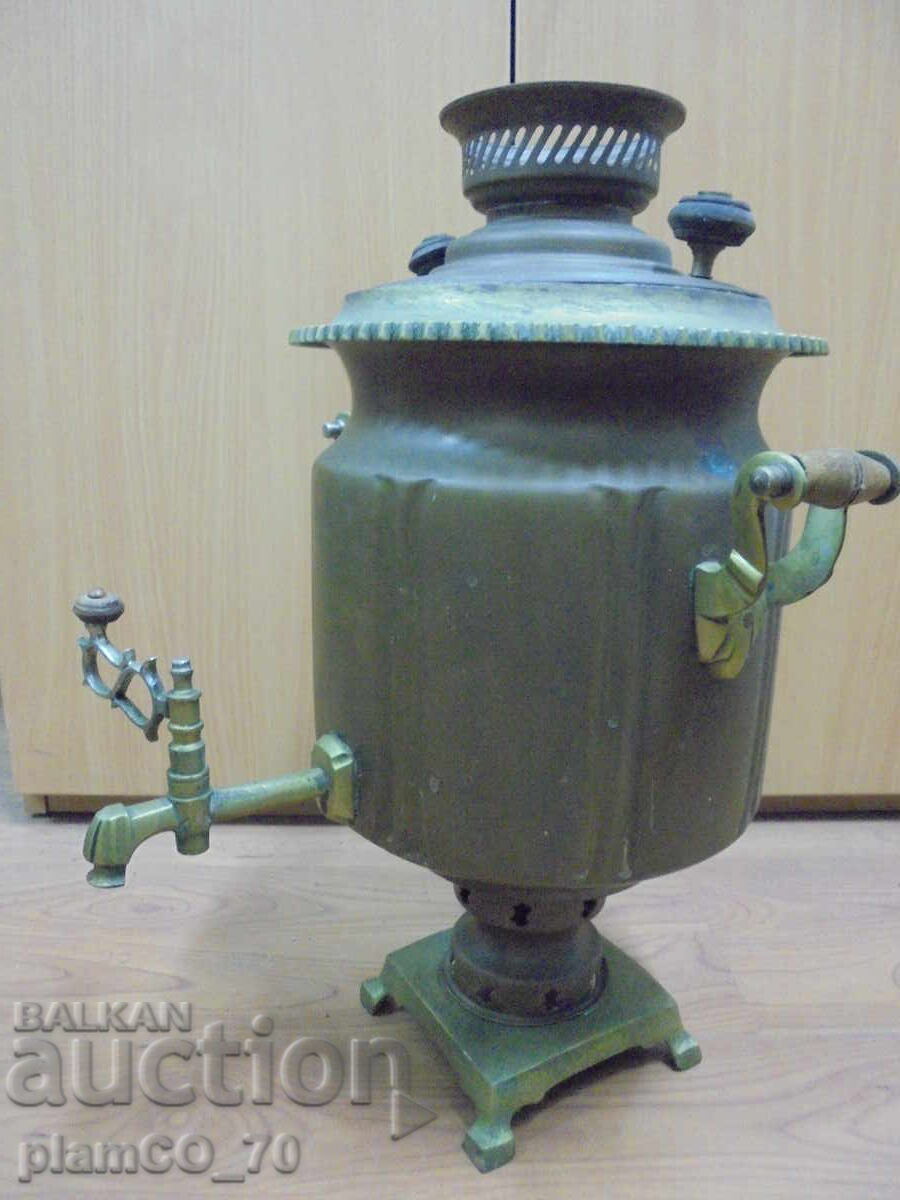 Δημοπρασία №*8556 Αντίκα Σαμοβάρι από χαλκό και ορείχαλκο Δημοπρασία №*8556 Αντίκα Σαμοβάρι από χαλκό και ορείχαλκο