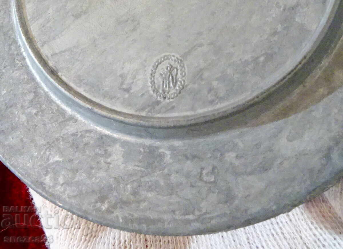 Калаена чиния,пано с пъстри цветя,релеф. - 5 Калаена чиния,пано с пъстри цветя,релеф. - 5