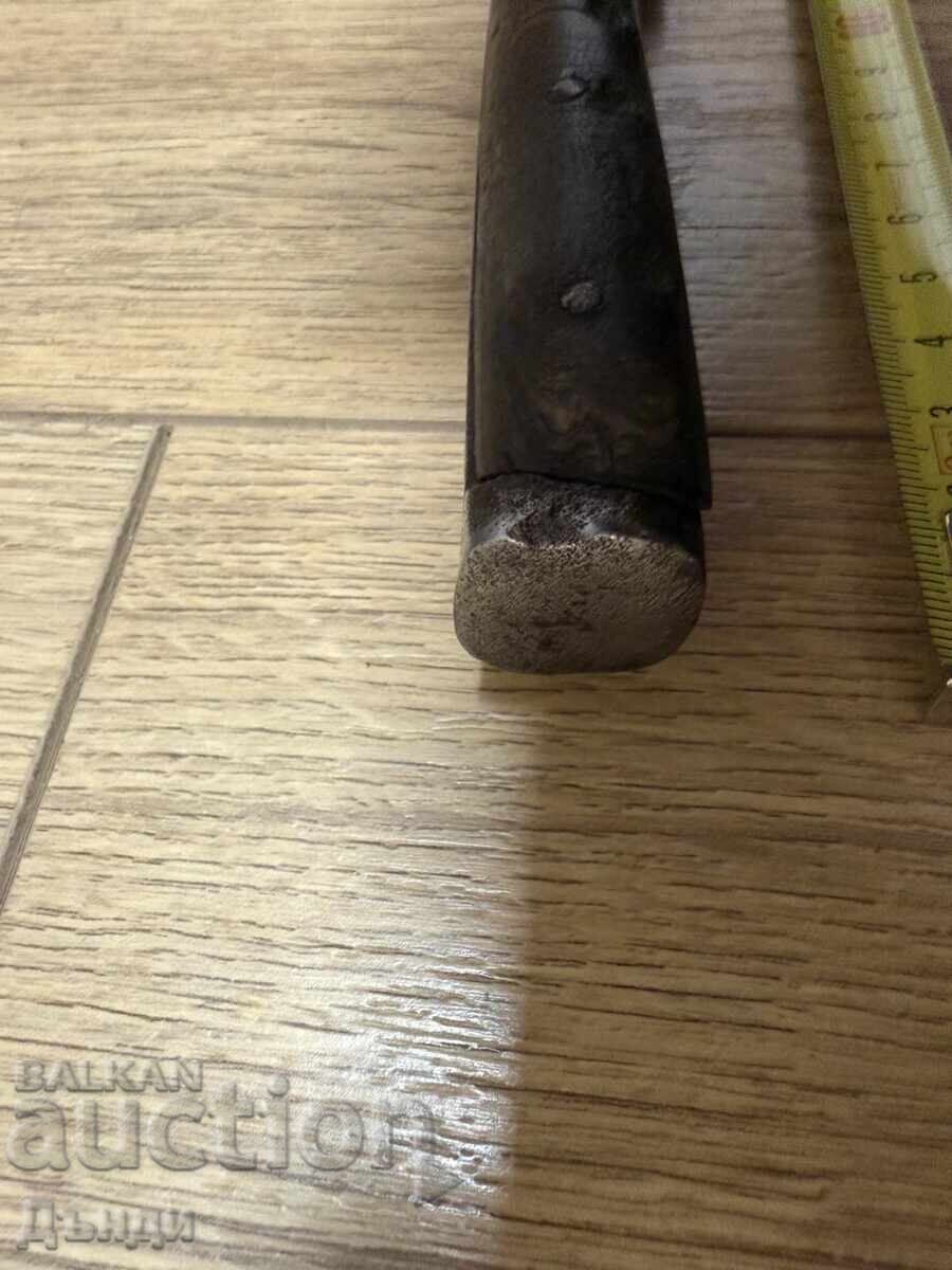 Български нож каракулак с цена € 250.00 | 488.96 лв.