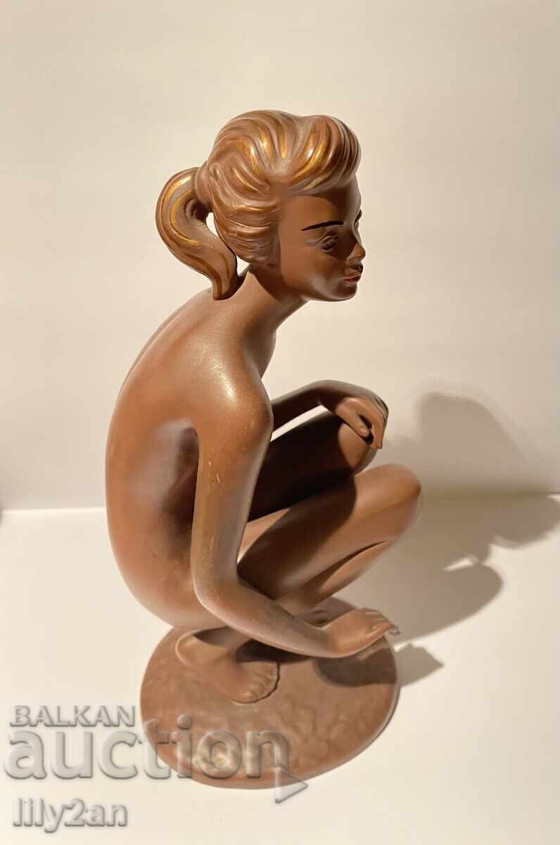 Ceramic vintage female figurine - 5 Ceramic vintage female figurine - 5