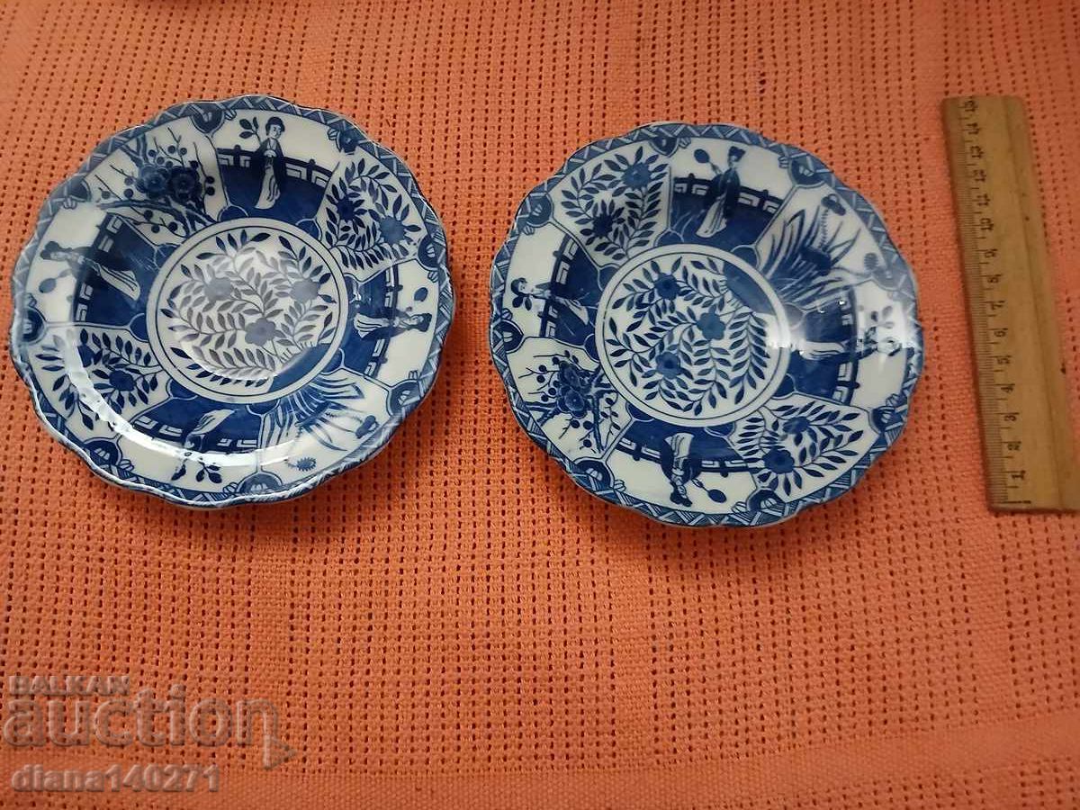 2 порцеланови чинийки