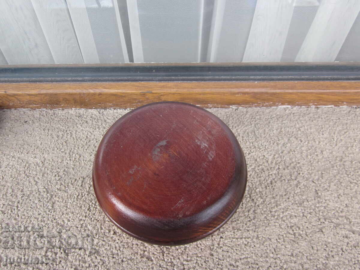 Stara bŭlgarska dŭrvena kutiya, kutiĭka za bizhuta s ornamenti - 6