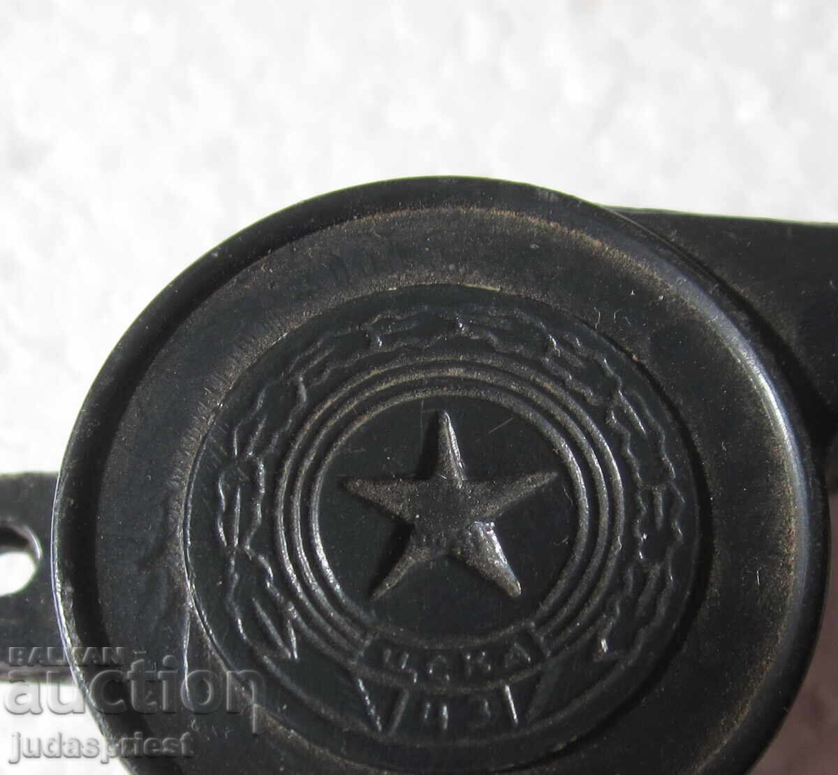 ποδοσφαιρική σφυρίχτρα από την εποχή του σοσιαλισμού, ποδοσφαιρικός σύλλογος ΤΣΣΚΑ ΤΣΖ με ποδοσφαιριστή με τιμή € 50.00 | 97.79 BGN