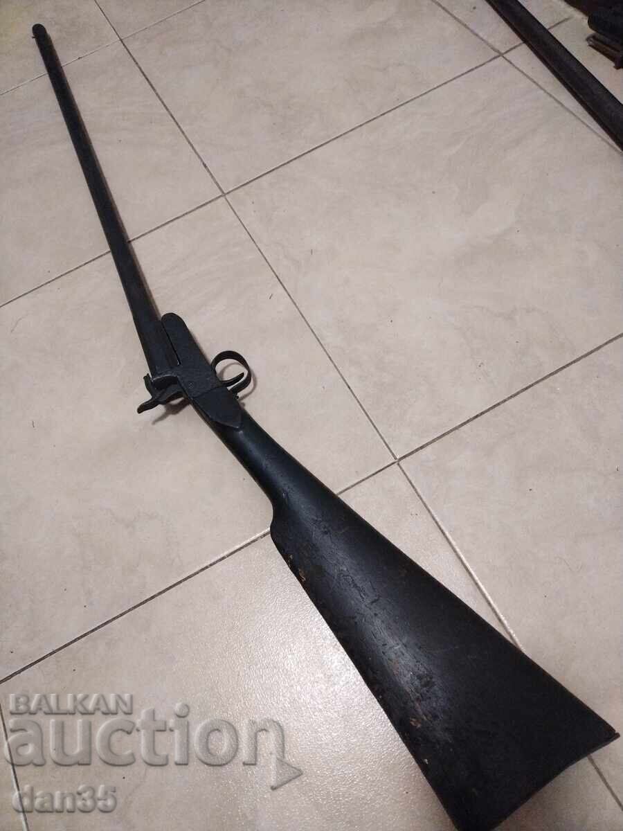 VECHIE PUȘCĂ DE VÂNĂTOARE TEK – STÂNGA cu preț € 45.00 | 88.01 BGN