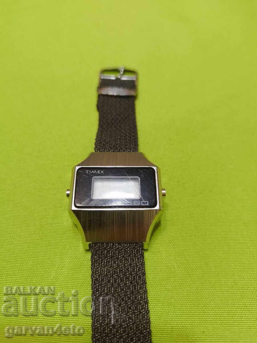 Ceas Timex cu preț € 10.00 | 19.56 BGN