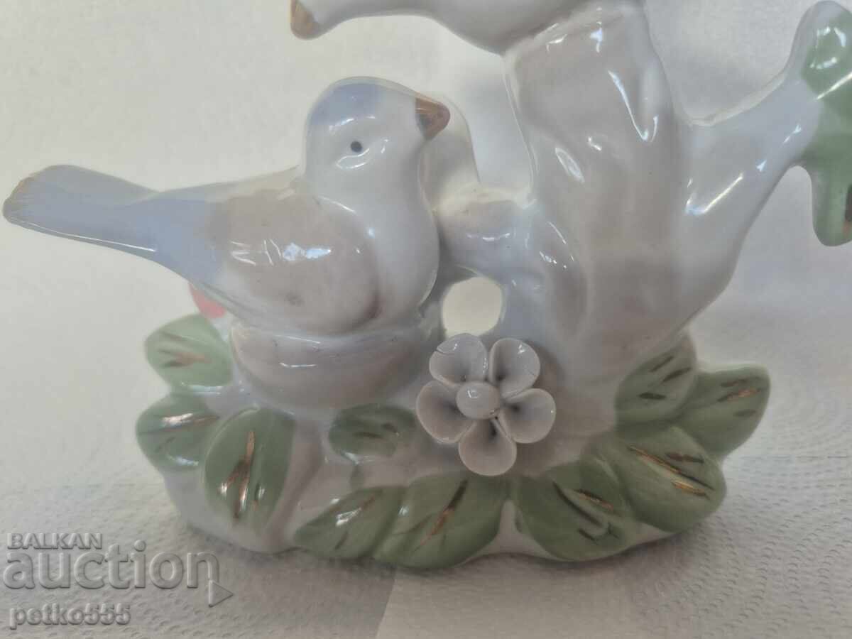 ПОРЦЕЛАНОВА ФИГУРА ПОРЦЕЛАНОВА ФИГУРА