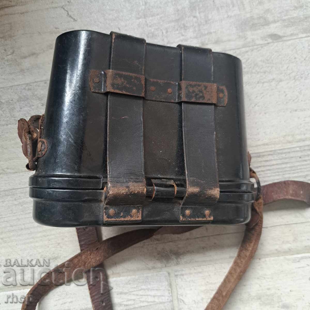 Δημοπρασία Βακελιτοκουτί Βέρμαχτ για κιάλια 6x30 Β' Παγκοσμίου Πολέμου Δημοπρασία Βακελιτοκουτί Βέρμαχτ για κιάλια 6x30 Β' Παγκοσμίου Πολέμου