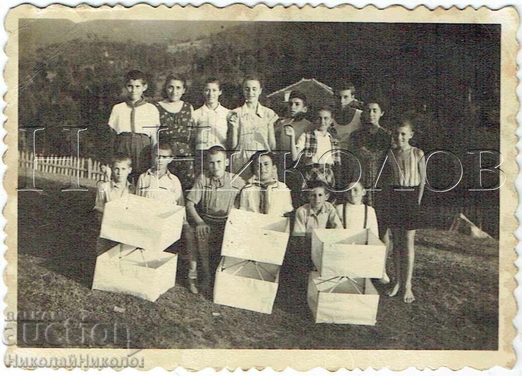 1951 ΜΙΚΡΗ ΠΑΛΙΑ ΦΩΤΟΓΡΑΦΙΑ ΧΩΡΙΟ ΛΟΠΙΑΝ ΠΑΙΔΙΚΗ ΚΑΤΑΣΚΗΝΩΣΗ ΠΕΤΑΛΟΥΔΕΣ ZH48 1951 ΜΙΚΡΗ ΠΑΛΙΑ ΦΩΤΟΓΡΑΦΙΑ ΧΩΡΙΟ ΛΟΠΙΑΝ ΠΑΙΔΙΚΗ ΚΑΤΑΣΚΗΝΩΣΗ ΠΕΤΑΛΟΥΔΕΣ ZH48