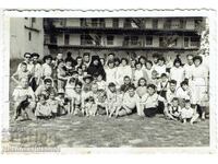 1963 POZĂ VECHE TABĂRĂ DE COPII ÎN MĂNĂSTIRE PREOT POP J493