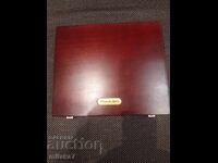 Ξύλινο κουτί