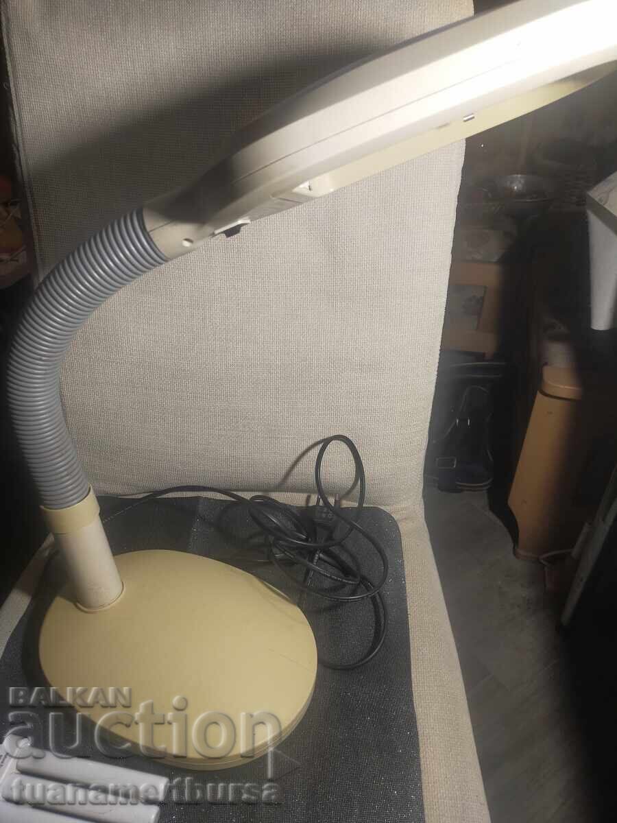 Lampă de masă retro mare