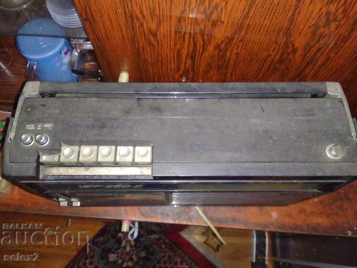 Licitație Radio-casetofon HITACHI TRK-5600E