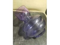 Μοβ γυάλινο βάζο