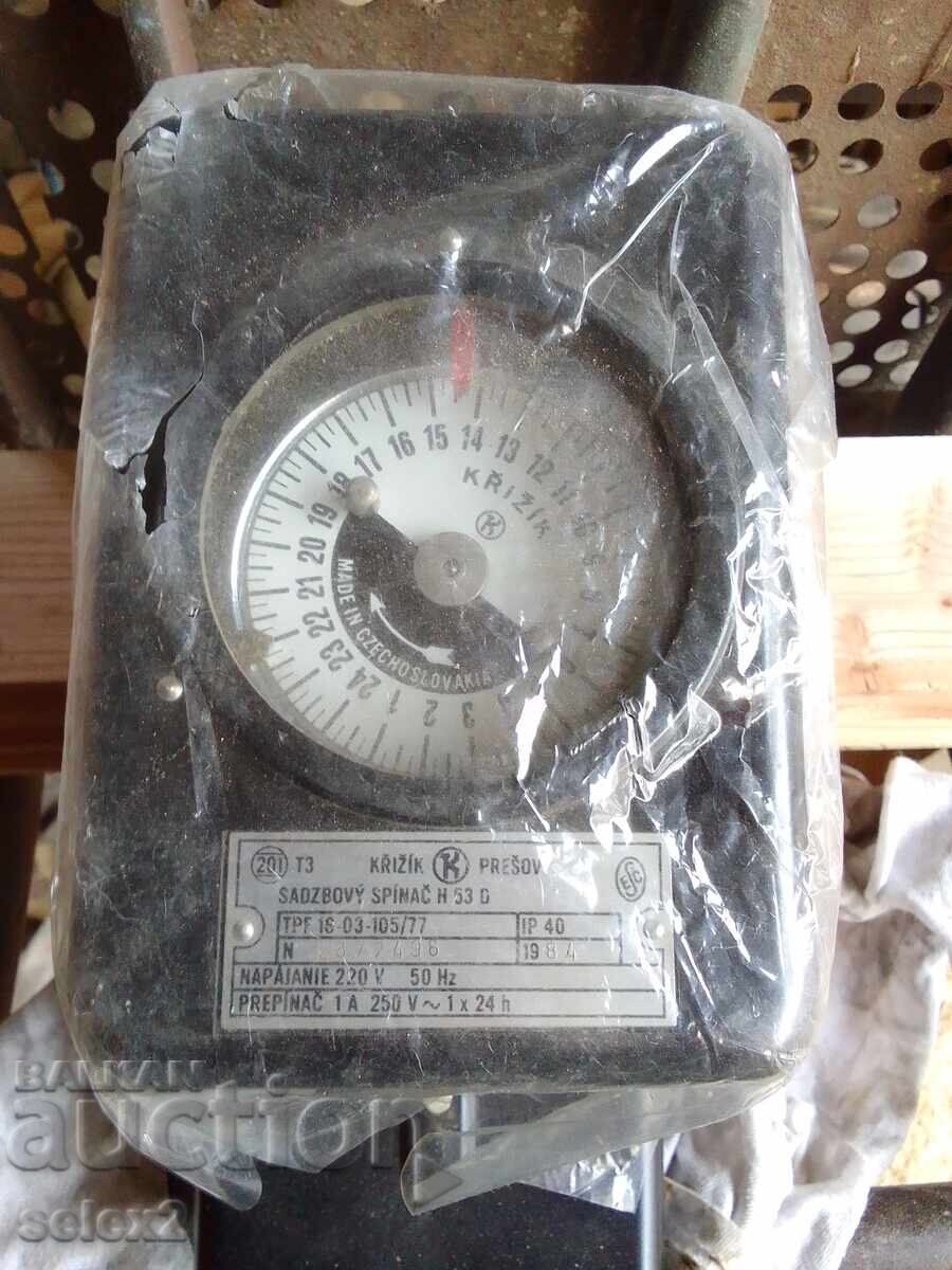 Ηλεκτρομηχανικός χρονοδιακόπτης / Χρονικός διακόπτης Ηλεκτρομηχανικός χρονοδιακόπτης / Χρονικός διακόπτης