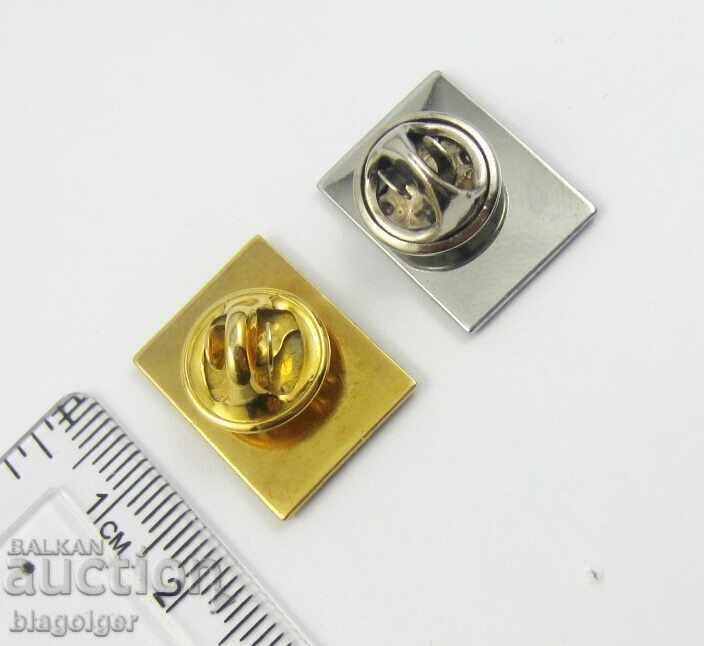 Insigne de fotbal - Asociația de Fotbal a Angliei cu preț € 7.50 | 14.67 BGN Insigne de fotbal - Asociația de Fotbal a Angliei cu preț € 7.50 | 14.67 BGN