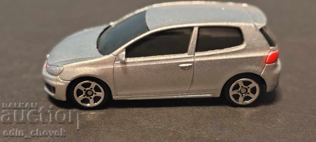 Licitație 1:64 RMZ VW Volkswagen Golf GTI
