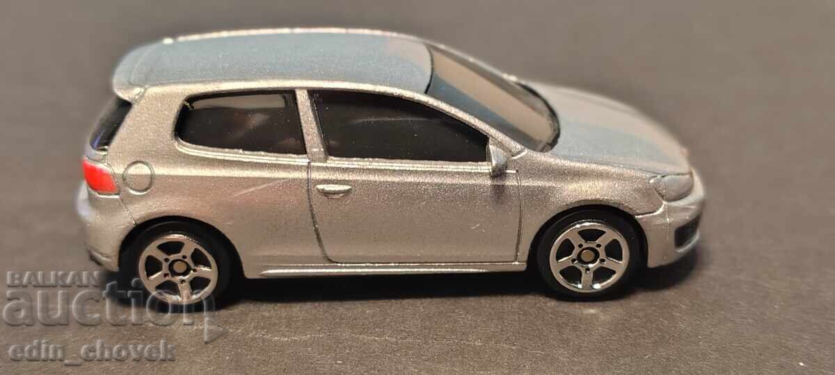 Livrarea 1:64 RMZ VW Volkswagen Golf GTI