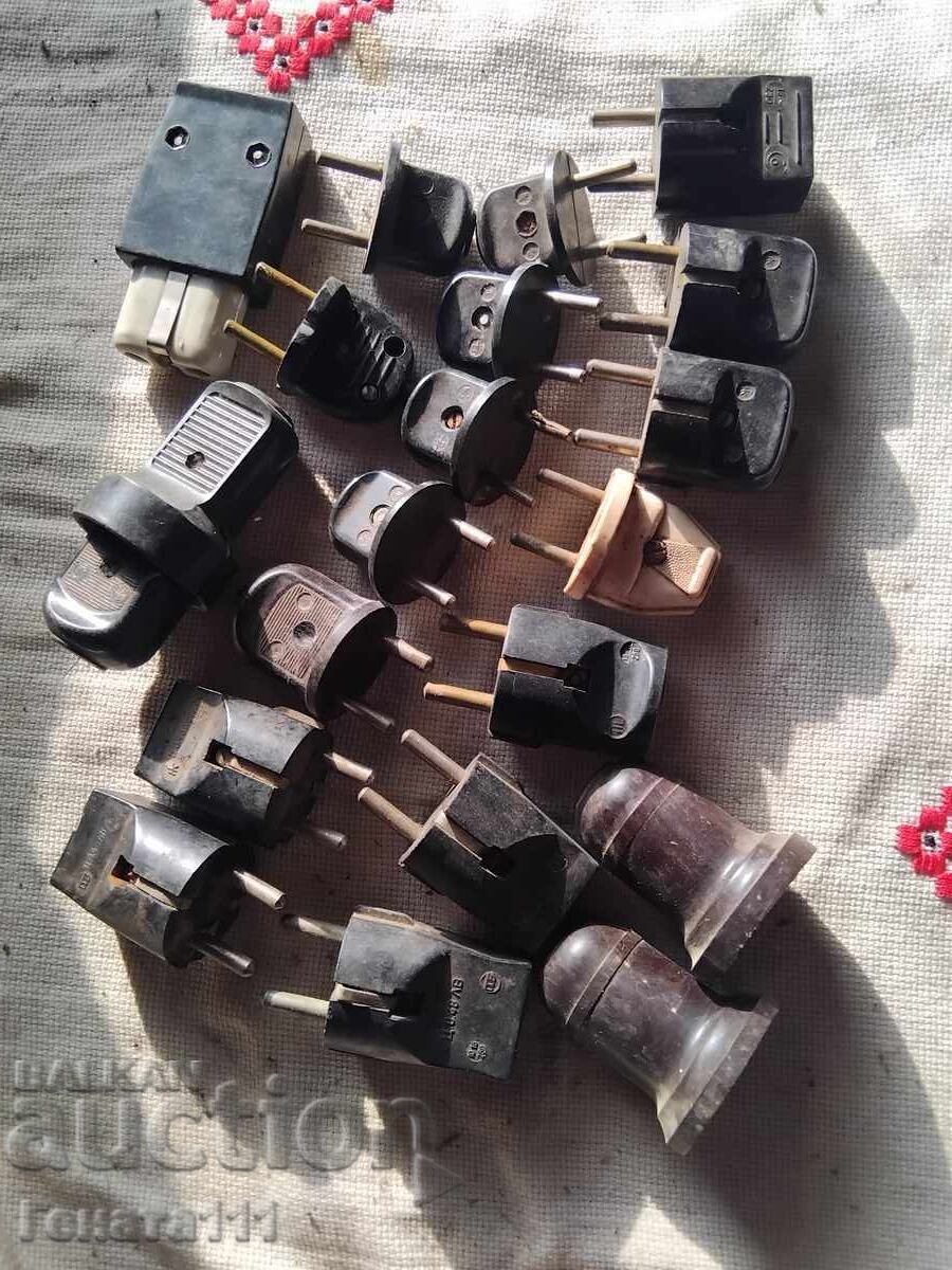 Lot of old bakelite plugs Lot of old bakelite plugs