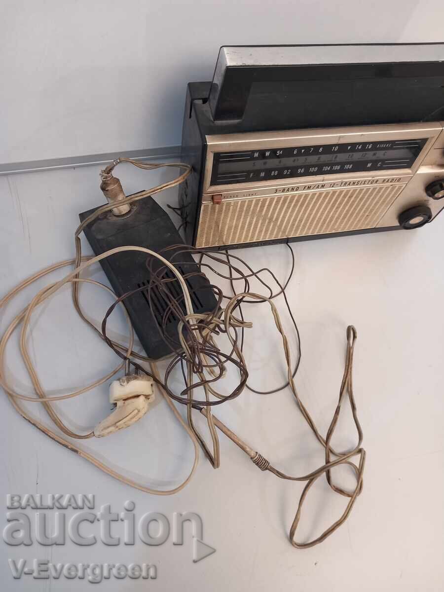 Стар транзистор радио CROWN - 7