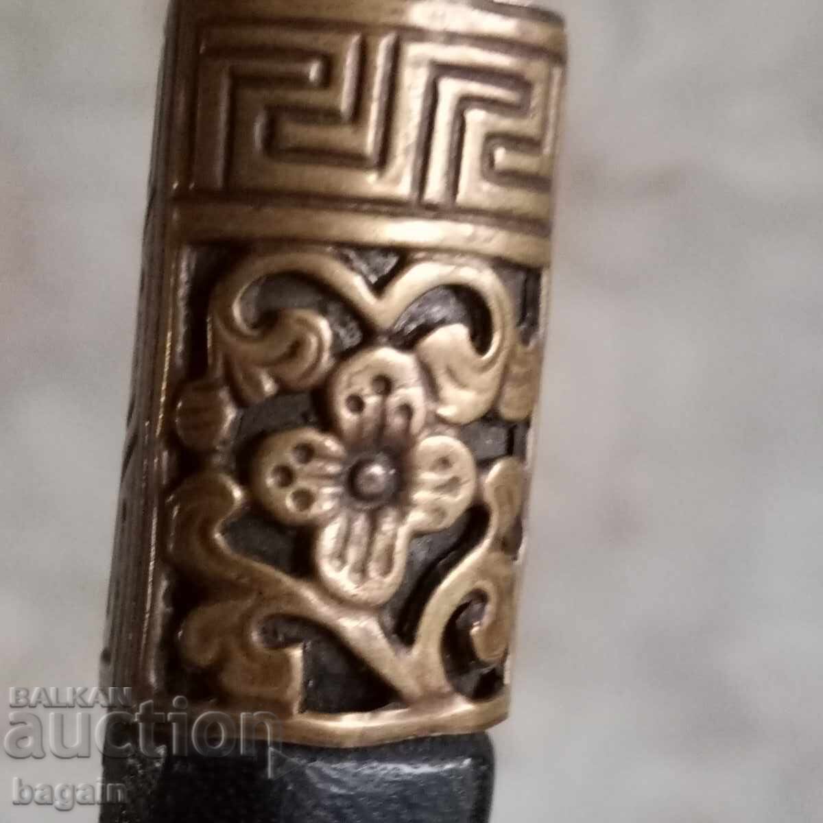 Livrarea Cuțit tibetan, pumnal.