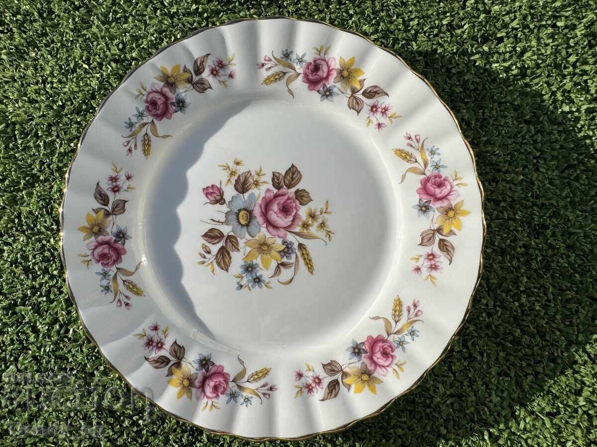 Licitație Adevărată clasică englezească – Royal Stafford, set de 21 piese