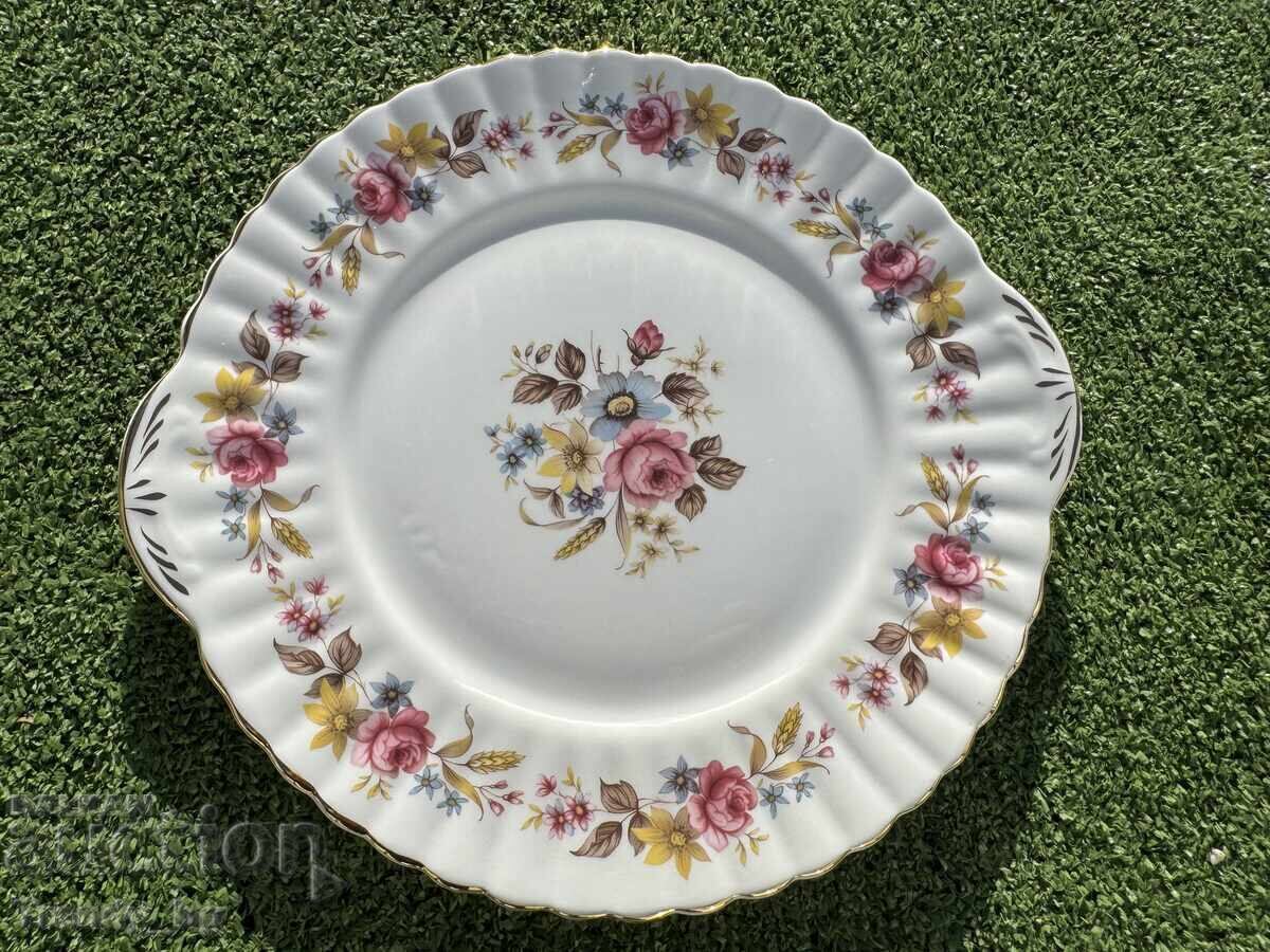 Livrarea Adevărată clasică englezească – Royal Stafford, set de 21 piese