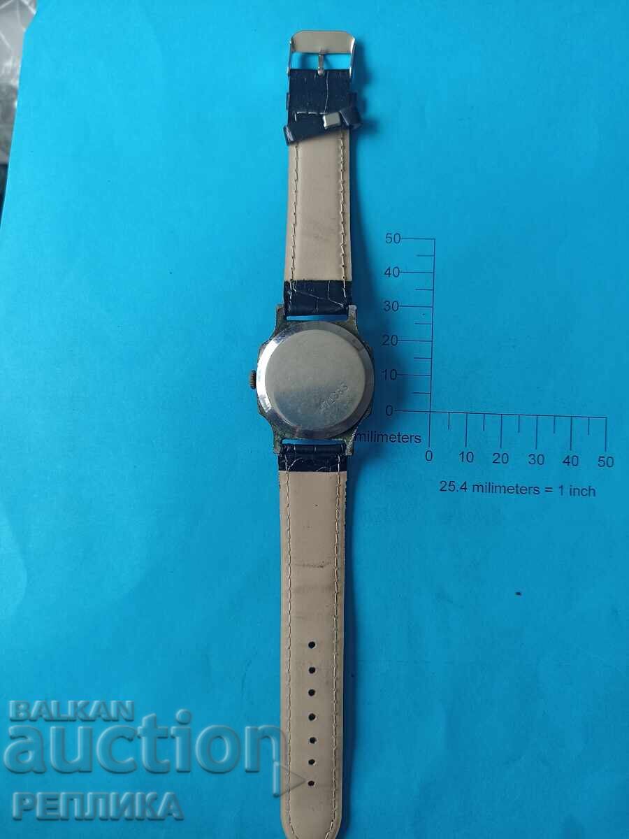 Livrarea Ceas rusesc de colecție vechi Pobeda Livrarea Ceas rusesc de colecție vechi Pobeda