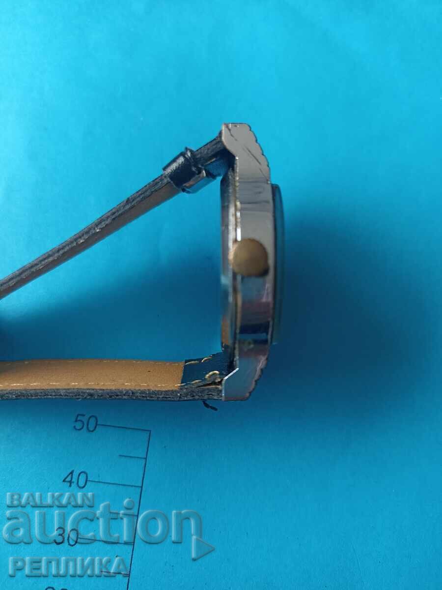 Livrarea Ceas rusesc de colecție vechi Pobeda