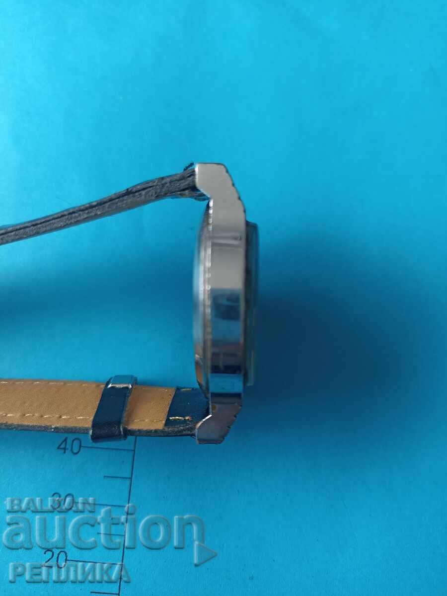 Ceas rusesc de colecție vechi Pobeda - 5