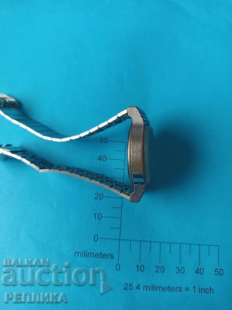 Livrarea Ceas rusesc de colecție vechi Pobeda