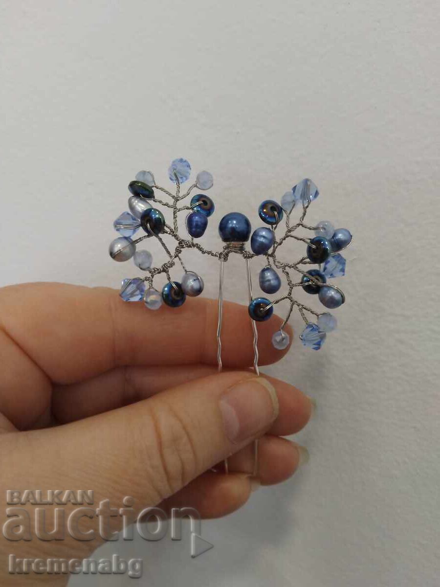 Agrafe de păr lucrate manual cu preț € 4.00 | 7.82 BGN Agrafe de păr lucrate manual cu preț € 4.00 | 7.82 BGN