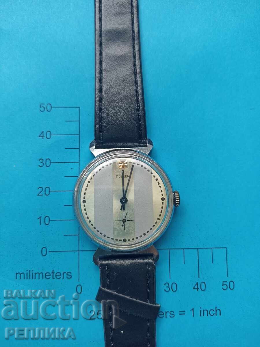 Ceas rusesc de colecție vechi Pobeda