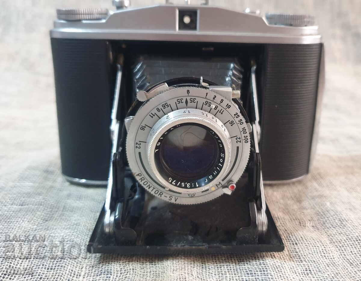 Старинен мехов фотоапарат AGFA с цена € 115.00 | 224.92 лв.